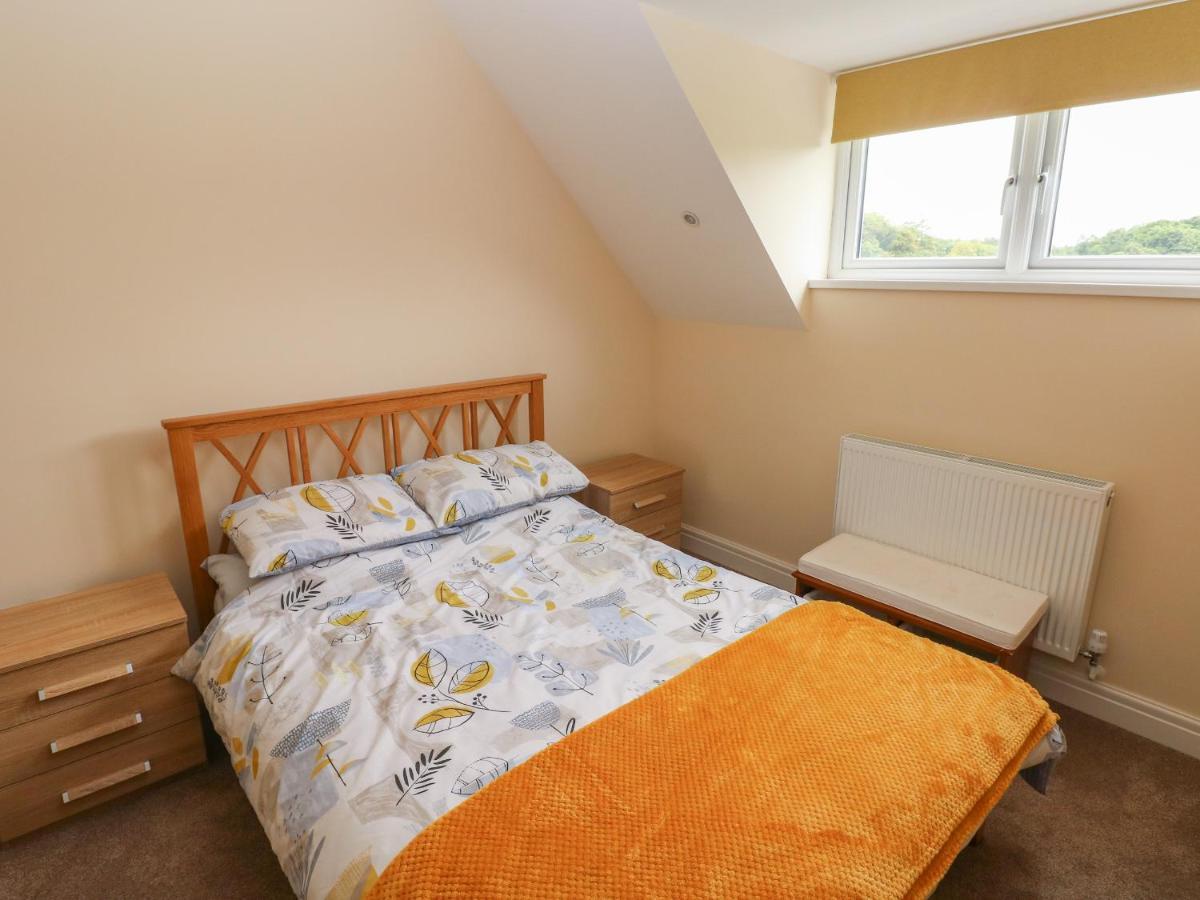 Woodpecker Barn Villa Pontyclun ภายนอก รูปภาพ
